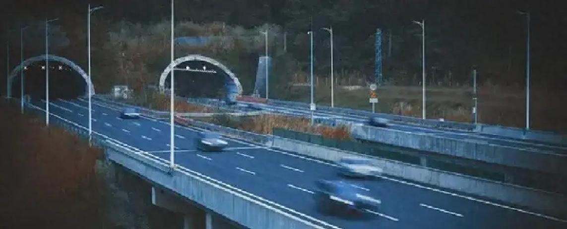 2026高速收费新规：8座9座车减负，货车称重计费大变样