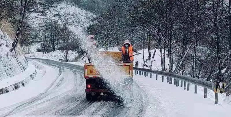 高速服务区大变样!停车更便、服务更暖
