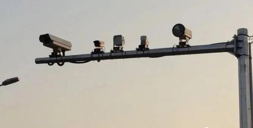 现代交通管理变革:违章摄像头如何保障道路安全与畅通?