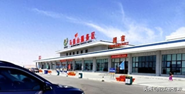 2026年高速服务区大变身！充电桩成新宠，还成旅游休闲地