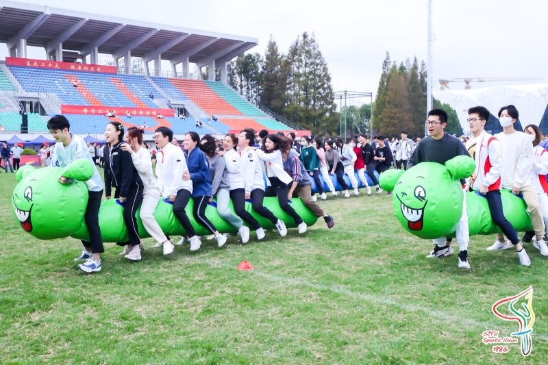 上海交通大学第49届运动会开幕,师生展现蓬勃朝气