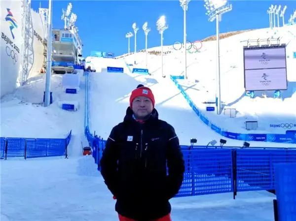 哈尔滨工大 22 人助力北京冬奥会,展示中国冰雪成就与裁判风采