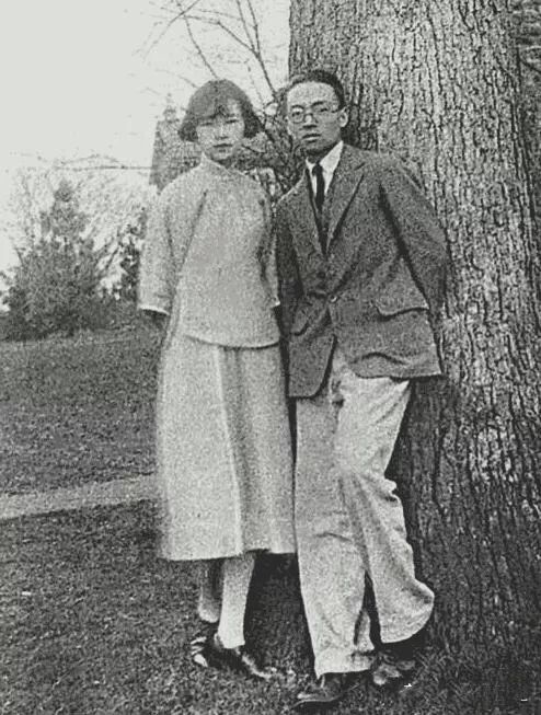 大学生恋爱观探讨:遇见爱情珍惜,没遇见就充实自己