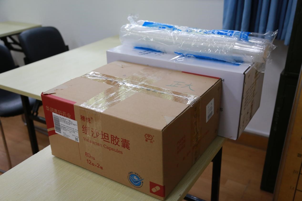 复旦大学军训首日开启,6700 余名学生参训,各项工作有序开展