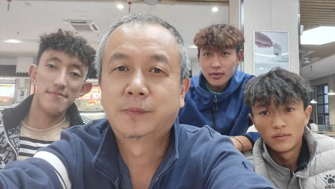 60 后王文生圆大学梦,讲述别样大学生活与学习经历