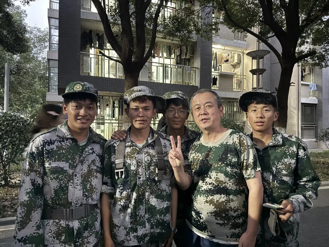 60 后王文生圆大学梦,讲述别样大学生活与学习经历