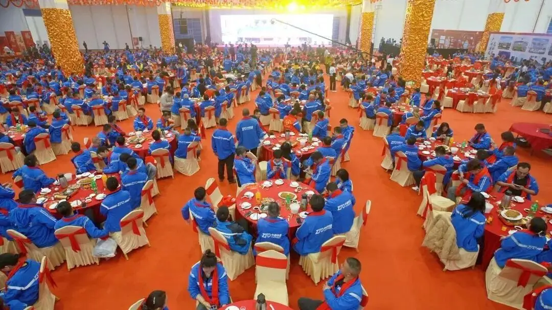 春节快递需求大增,年货寄递高峰凸显,快递停运受质疑?